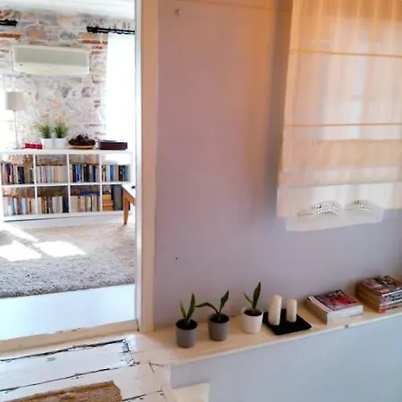 Holiday home Merkezde Eski Tas Rumevi *