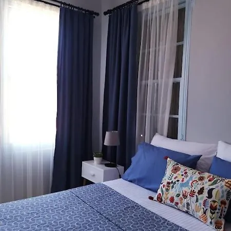 Merkezde Eski Tas Rumevi