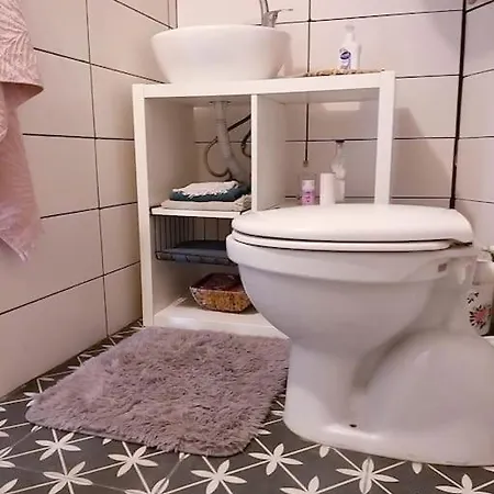 Merkezde Eski Tas Rumevi * Ayvalı